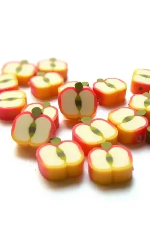 Usine Directe 20 perles pommes en pâte fimo - modelage