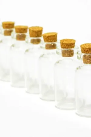 Vente Flash 10 fioles en verre 4 cm