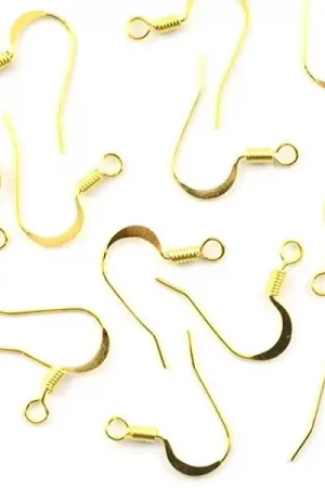 10 paires de boucles d'oreilles - crochets plats - couleur or Offre Du Jour