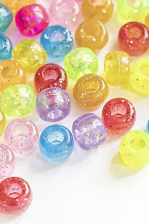 100 perles en plastiques basiques pour enfants - multicolore à paillettes - 9x6 mm Commande En Gros