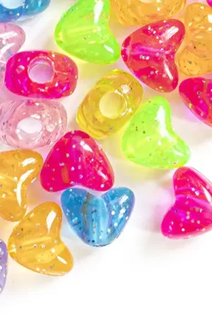 Bon Marché 50 perles en plastique- cœurs pailletés - multicolore
