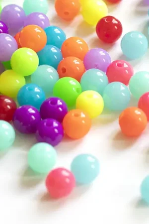 Offre Du Jour 100 perles en plastiques rondes - multicolore fluo - 8 mm