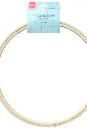 Tambour à broder bois clair - 20 cm Nouvelle Collection