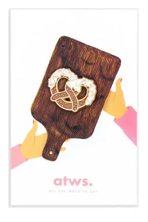 Pin's Bretzel - ATWS Achetez Aujourd'hui