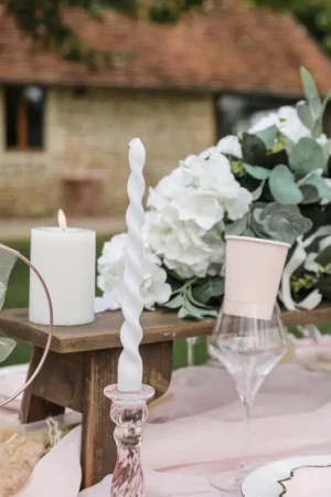 2 Bougies flambeau Torsadées Blanc 25cm Satisfait Ou Remboursé
