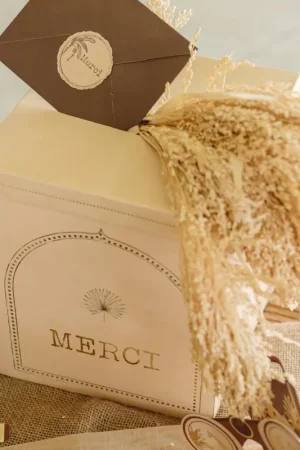 Urne Merci Parfum D'Orient Carton Crème, Chocolat et Or Commander Vite