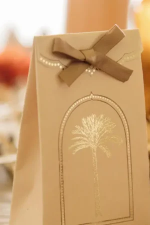 10 Contenants dragées carton theme Parfum d'Orient Super Prix