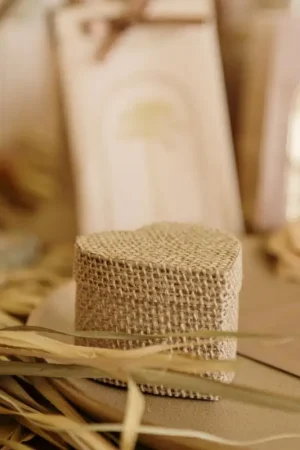 2 Boites Coeurs en jute naturelle 6x4.5x6cm Marque