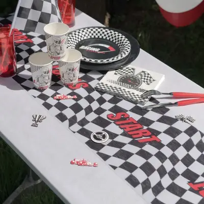 Promotion Saisonnière Chemin de table intissé Formule 1