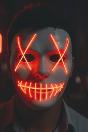 Masque psycho lumineux rouge avec LED Must-Have