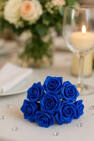 Mini rose mariage en satin Bleu roi x 48 pièces Dernière Chance