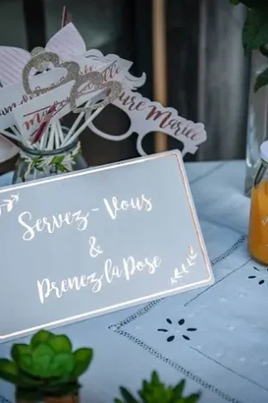 Offre Spéciale Panneau Servez vous et prenez la pose rose gold
