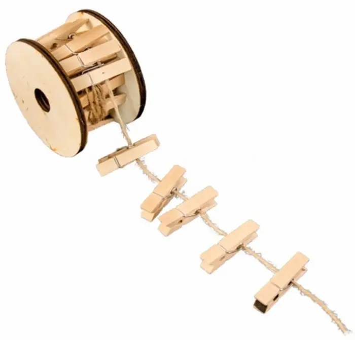 Prix Promo Cordelette avec 24 pinces en bois naturel