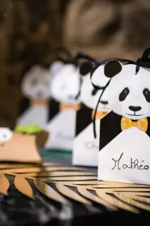 Must-Have Boite a dragees theme Panda x 8 pièces