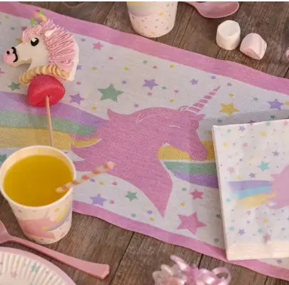 Achetez Aujourd'hui Chemin de table pas cher Licorne