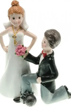 Quantité Limitée Figurine mariage homme a genoux