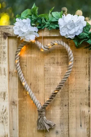 Affaire À Saisir Coeur en jute en LED a suspendre