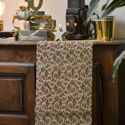 Jusqu'à Épuisement Des Stocks Chemin de table dentelle cuivre