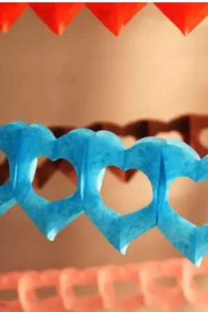 Affaire À Saisir Guirlande en papier avec Coeur Turquoise