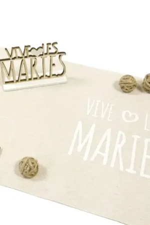Chemin de table lin Vive les Mariés Commander Maintenant