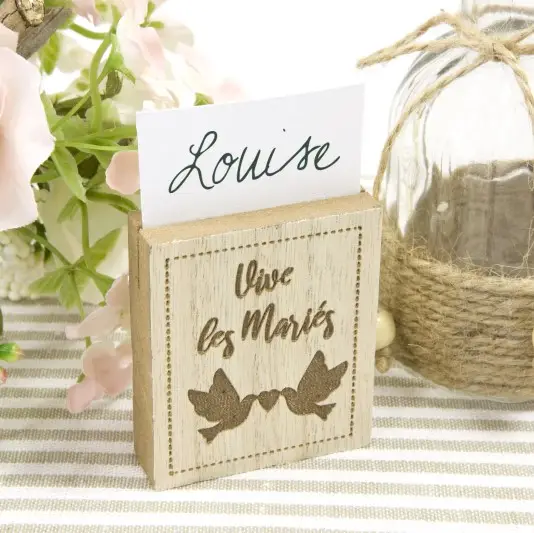 Marque en place bois Vive les Mariés avec colombes x 2 Prix Choc