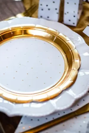 Meilleure Vente 8 Assiettes en carton a Pois Or 23cm
