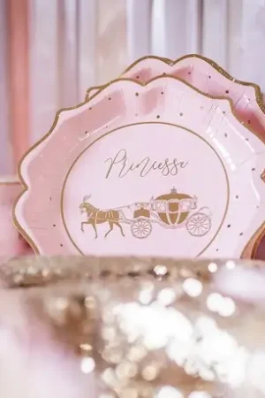 8 Assiettes en carton Princesse et Carrosse Must-Have