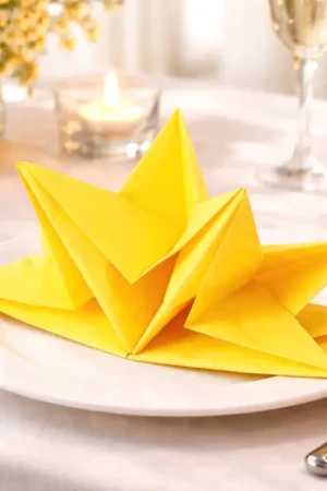 Populaire Serviette pré pliée en papier Jaune x 12 pièces