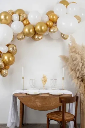 Remise Kit Arche de 70 Ballons Bobo Or et Blanc