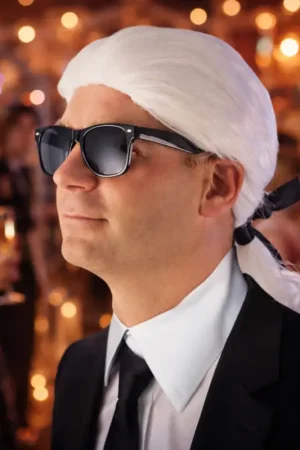 Perruque du Célèbre Couturier Karl L Produit De Marque