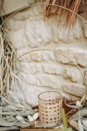 Offre Exclusive Photophore en verre et cannage naturel