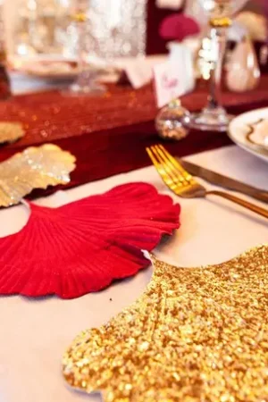 Guirlande de Feuilles de Ginkgo velours Marsala Commander Maintenant