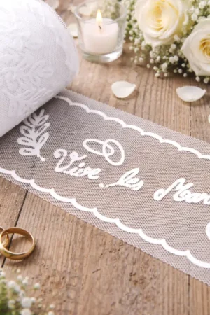 Certifié Rouleau de tulle floqué vive les mariés blanc