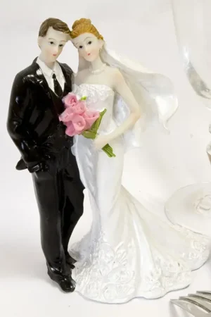Acheter En Ligne Couple de mariés avec bouquet de fleurs