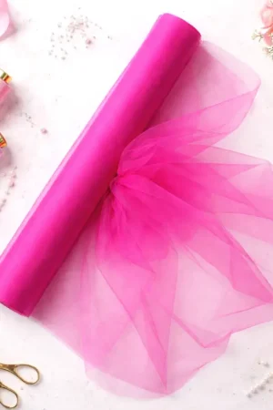 Réduction Rouleau de tulle Grande Largeur Fuchsia 50 cm x 9 mètres