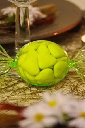 Contenant à dragées plastique Bonbon Vert Anis Offre Du Jour
