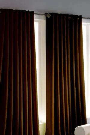 Rideau Occultant à Oeillets Chocolat 140 x 260 cm Prix Réduit