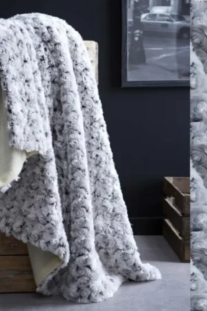 Plaid fausse fourrure boutons de fleurs gris blanc 125x150cm Offre Exclusive