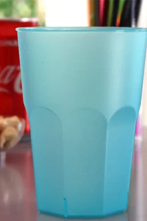 Verre cocktail plastique Turquoise Transparent x 6 pièces Prix Cassé