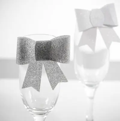 Certifié Noeud pailleté sur pince Argent x 2 pièces