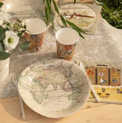 Assiette en carton Voyage 23cm x 10 pièces Dernière Chance