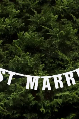 Grande Bannière Just Married Argent Satisfait Ou Remboursé