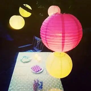 Boule japonaise Fuchsia lanterne avec LED 30cm Prix Réduit
