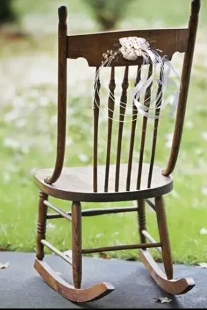Remise Couronne en rotin Ivoire avec rose pour Chaise x 2 pièces