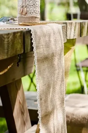 Chemin de table en vrai jute dentelle blanc 20cm x 5 mètres Vente Flash