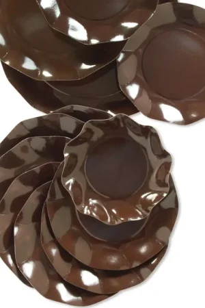 Affaire À Saisir Assiette en carton design Vague Chocolat 27cm x 8 pièces