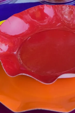 Petite Assiette en carton design Vague Rouge 21cm x 8 pièces Pas Cher