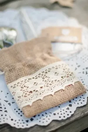 Sac à dragées avec jute et dentelle x 5 pièces Expédié Aujourd'hui