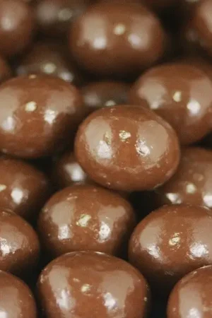Dragees Chocolat au Lait Coeur de Noisette x 500gr Offre Spéciale