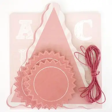 Soldes Guirlande de 20 fanions rose - Graine Créative